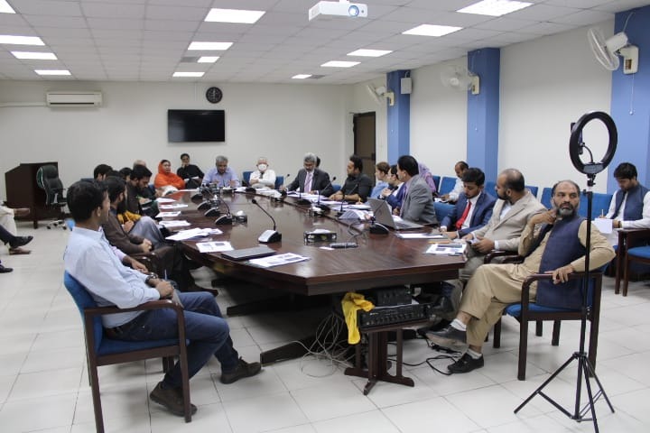 Professional Working Environment in Government IT Departments